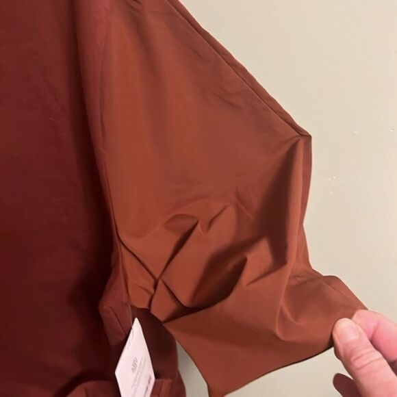 Athleta Harlow Hybrid Tee **HP** - Picture 4 of 5